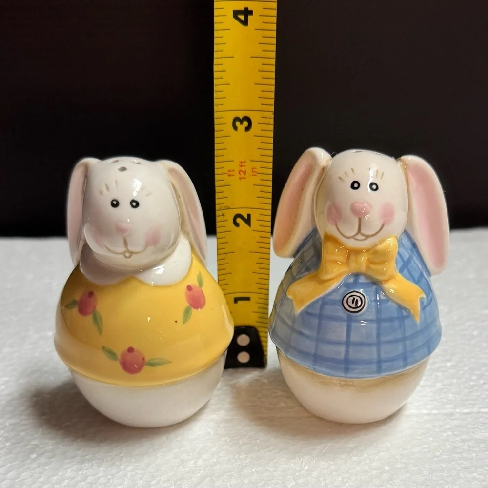 Charming Bunny Salt and Pepper Shaker Set